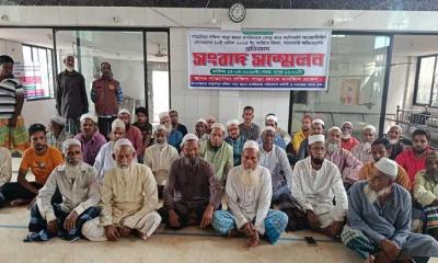 সিংগাইরে মসজিদ কমিটি ও নামকরণ নিয়ে দ্বন্দ্ব, পাল্টা সংবাদ সম্মেলন