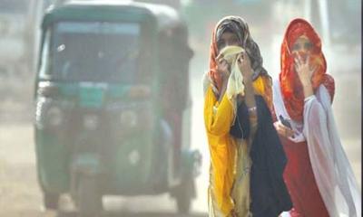 দূষিত বাতাসের শহরের তালিকায় ফের শীর্ষে ঢাকা