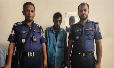 রাজবাড়ীতে হাইওয়ে পুলিশের চেকপোস্টে এক কেজি গাঁজাসহ যাত্রী গ্রেপ্তার