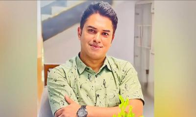 নরসিংদীতে স্ত্রী -সন্তানের সামনেই সাংবাদিকের উপর সন্ত্রাসীদের হামলা