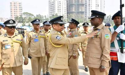 বদলগাছী থানার (ওসি) মাহবুবুর রহমান রাষ্ট্রীয় পুরষ্কার পিপিএম পদকে ভূষিত হলেন