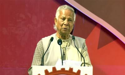 শ্রমিকের ন্যায্য স্বীকৃতি ও সুরক্ষা নিশ্চিতে আন্তরিক প্রতিশ্রুতি প্রধান উপদেষ্টার