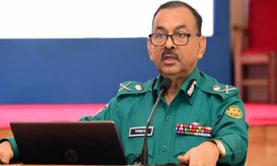পুলিশ সদস্যরা পূর্ণ মনোবল নিয়ে কাজ করছে: ডিএমপি কমিশনার