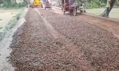 সাটুরিয়ায় সড়ক নির্মাণে অনিয়ম : প্রতিবেদন প্রকাশের পরই দ্রুত ব্যবস্থা নিল এলজিইডি