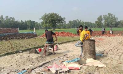 কালাইয়ে ফসলি জমি নষ্ট করে স্থাপনা নির্মাণ