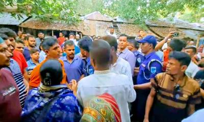 সম্মেলনকে কেন্দ্র করে মাদারীপুরে বিএনপির দুই গ্রুপের সংঘর্ষ, বোমা বিস্ফোরণ