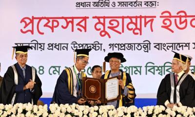 চবি’র ৫ম সমাবর্তনে ডি.লিট উপাধিতে ভূষিত প্রধান উপদেষ্টা