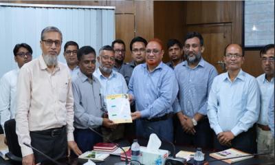 লিচু ও লাউয়ের নতুন পোকার জাত শনাক্ত করলেন সিকৃবি গবেষকরা