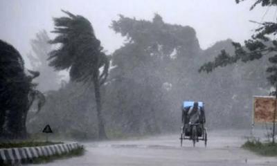 দুপুর ১টার মধ্যে ৮ জেলায় ঘণ্টায় ৬০ কিমি বেগে ঝড়ের আশঙ্কা