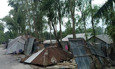 হঠাৎ কালবৈশাখী ঝড়ে লণ্ডভণ্ড রংপুর