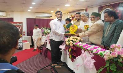 শেরে বাংলা গোল্ডেন অ্যাওয়ার্ড ২০২৫-পেলেন নালিতাবাড়ীর আজিজুর