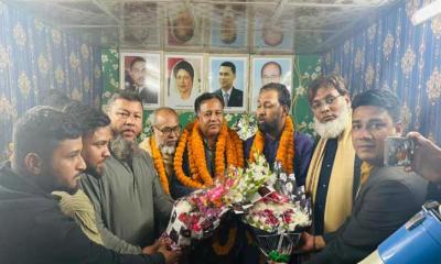 নারায়ণগঞ্জে নবগঠিত কৃষক দলের আহ্বায়ক কমিটিকে ফুলের শুভেচ্ছা