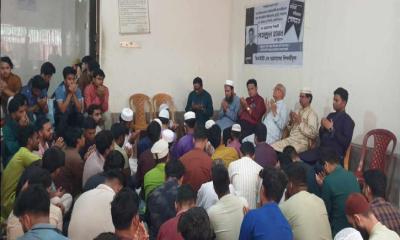 ডিআইইউ শিক্ষার্থী মাহমুদুলের মৃত্যুর ঘটনায় দোয়া মাহফিল অনুষ্ঠিত