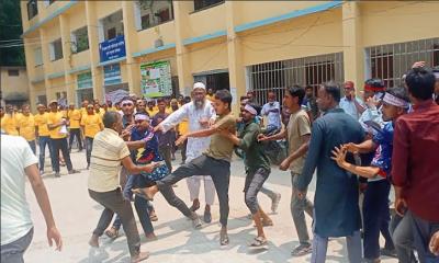 সরিষাবাড়ীতে মে দিবসে শ্রমিকদের দুই গ্রুপের মধ্যে সংঘর্ষ