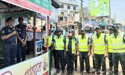 ঘরমূখো মানুষের ঈদ যাত্রা নিরাপদ করতে তৎপর হাইওয়ে পুলিশ -অতিরিক্ত ডিআইজি