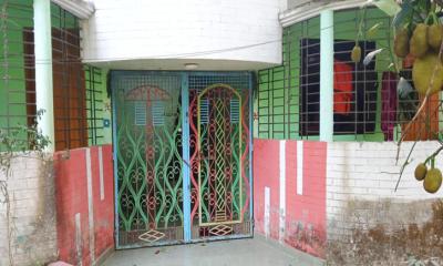 বোয়ালখালীতে ডাকাতি, যুবক আহত