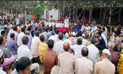 মান্দায় বিদ্যালয় প্রাচীর নির্মাণ কাজের উদ্বোধন