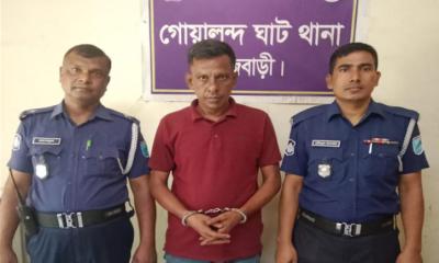 দৌলতদিয়া যৌনপল্লীতে মাদকসহ ইউপি সদস্য গ্রেপ্তার