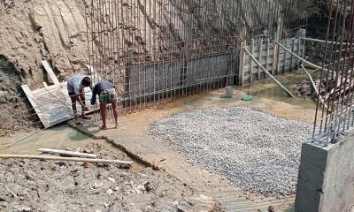 রাঙ্গাবালীতে সেতু নির্মাণে লবন পানি দিয়ে কাজ চলছে! 