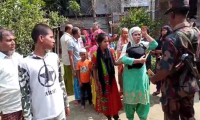 ভূরুঙ্গামারীতে ১৪ রোহিঙ্গা আটক, বিজিবির কাছে হস্তান্তর