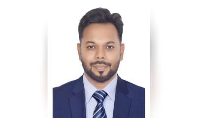 একাই সামলাচ্ছেন দুই শতাধিক পদ, নিরলস জনসেবায় এক অক্লান্ত কর্মী