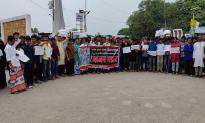 গৃহবধু হত্যা মামলার আসামী না ধরলে থানা ঘেরাও করার ঘোষণা স্বজনদের