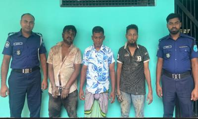 অভিনব কৌশলে প্রাইভেটকারে যাত্রী তুলে অপহরণ,আটক-৪