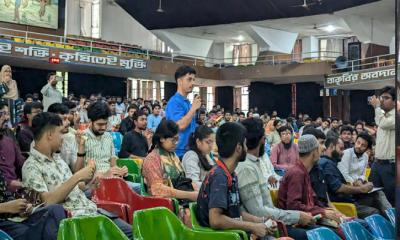 বাকৃবিতে শিক্ষার মানোন্নয়ন ও মাদকের কুফল নিয়ে শিক্ষার্থীদের সঙ্গে মতবিনিময়