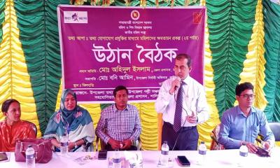 “মেয়েদের স্কুলে পাঠাতে হবে, বাল্যবিবাহ দেওয়া যাবে না”— জেলা প্রশাসক অহিদুল ইসলাম