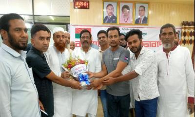 শহীদ জিয়া পরিষদ‍‍`র কুড়িগ্রাম জেলা কমিটি অনুমোদন দেওয়ায় ফুলেল শুভেচ্ছা
