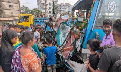 গাজীপুরে বাস-অটোরিকশা সংঘর্ষ, নারীসহ নিহত ৩