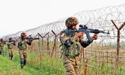 টানা আট রাত গোলাগুলি, কাশ্মীর সীমান্তে ভারত-পাকিস্তান উত্তেজনা তুঙ্গে