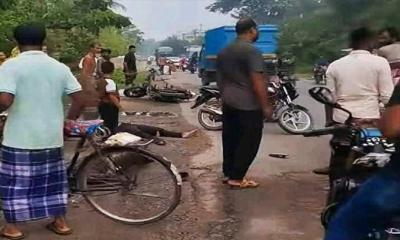 যশোরে দুই মোটরসাইকেলের মুখোমুখি সংঘর্ষে পুলিশ সদস্য নিহত