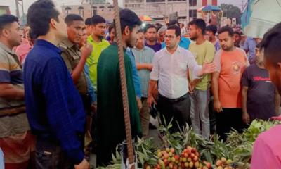 নওগাঁয় আমের মৌসুমে জনসাধারণের ভোগান্তি কমাতে অবৈধ স্থাপনা উচ্ছেদের ঘোষণা