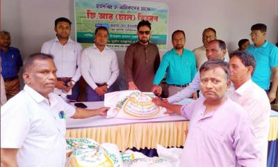 কমলগঞ্জে দেড় হাজার শ্রমিক পেল জিআর এর চাল
