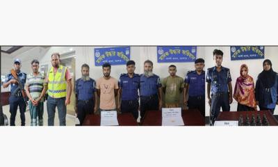 শার্শায় পৃথক অভিযানে ২ সাজাপ্রাপ্ত আসামিসহ ৩ মাদক ব্যবসায়ী আটক