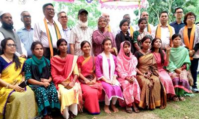 কমলগঞ্জে পাত্রখোলা চা বাগানে ১০ জন নারীদের তাঁত মেশিন বিতরণ
