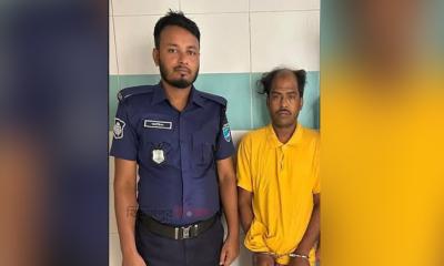 মুন্সীগঞ্জে স্ত্রীকে কুপিয়ে হত্যা,  পুলিশের হাতে গ্রেফতার