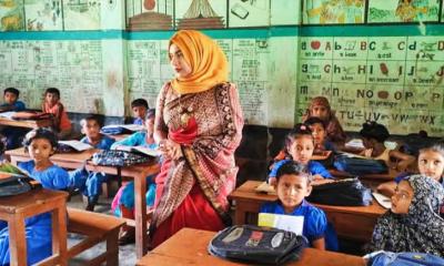 নান্দাইলে ইউএনওর আকষ্মিক বিদ্যালয় পরিদর্শন