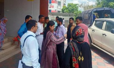 নারায়ণগঞ্জ আঞ্চলিক পাসপোর্ট অফিসে ভ্রাম্যমাণ আদালতের অভিযান