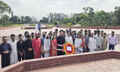 জাতীয় স্মৃতিসৌধে যুবশক্তির শ্রদ্ধা নিবেদন
