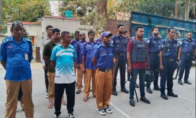 অপরাধ দমনে কঠোর হচ্ছে আনোয়ারা থানা পুলিশ
