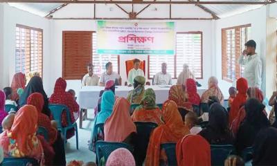 মান্দায় “মা ও শিশু সহায়তা” কর্মসূচির আওতায় ভাতাভোগীদের প্রশিক্ষণ