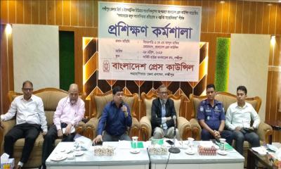 হলুদ সাংবাদিকতা প্রতিরোধে তরুণদের এগিয়ে আসতে হবে