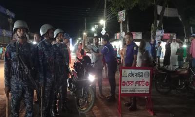 চরফ্যাশনে সড়কে নিরাপত্তা নিশ্চিত করতে যৌথ বাহিনীর অভিযান
