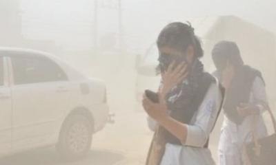 বায়ুদূষণের তালিকায় আজ ঢাকা তৃতীয়