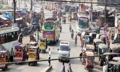 বিএনপির অবরোধেও স্বাভাবিক জীবনযাত্রা