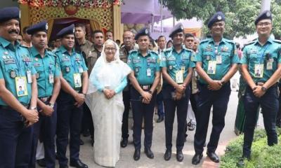 ট্রাফিক তেজগাঁও বিভাগের ব্যবস্থাপনার প্রশংসা করলেন প্রধানমন্ত্রী