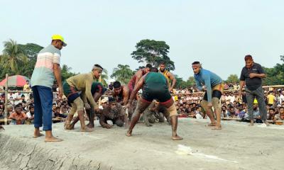 কোটালীপাড়ায় ঐতিহ্যবাহী হাডুডু খেলা অনুষ্ঠিত