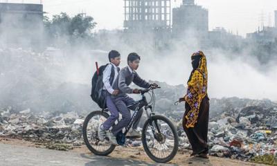 আজ বায়ুদূষণে দ্বিতীয় ঢাকা